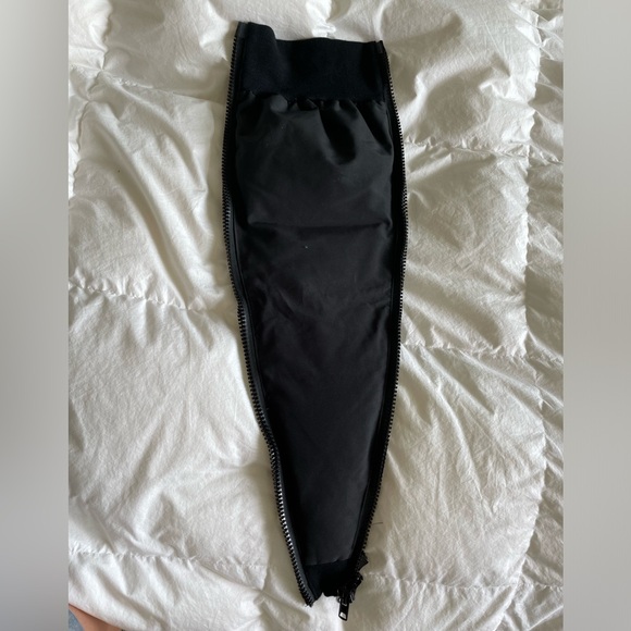 SOLD!!! Canada Goose Bump Extension Panel Size G Black - Picture 9 of 10